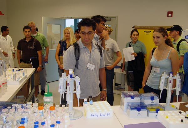 Photos of the 2008 UCF Summer Research Academy
