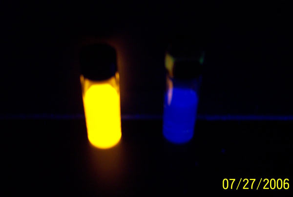 Qdot based fluorescent sensor probe (blue color- fluorescently quenched state; bright yellow color-original Qdot emission)